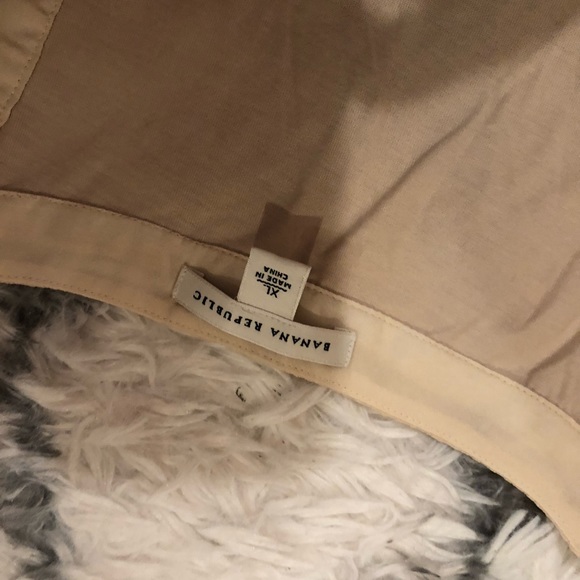 BANANA REPUBLIC🍌 sequin top! - Picture 3 of 4